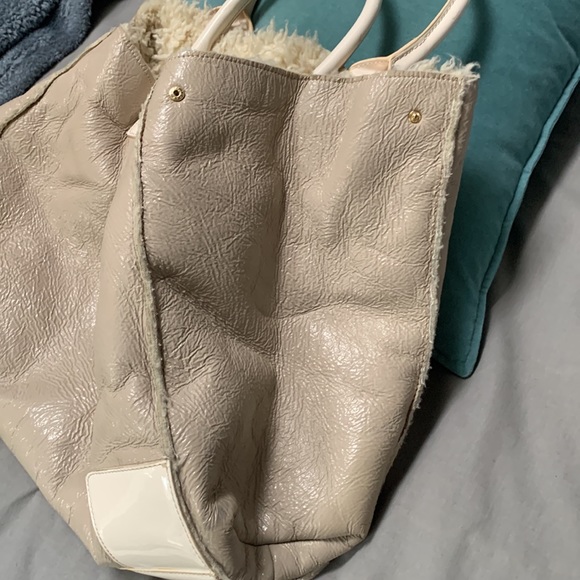 Tory Burch Patent Leather Bag - Picture 3 of 10